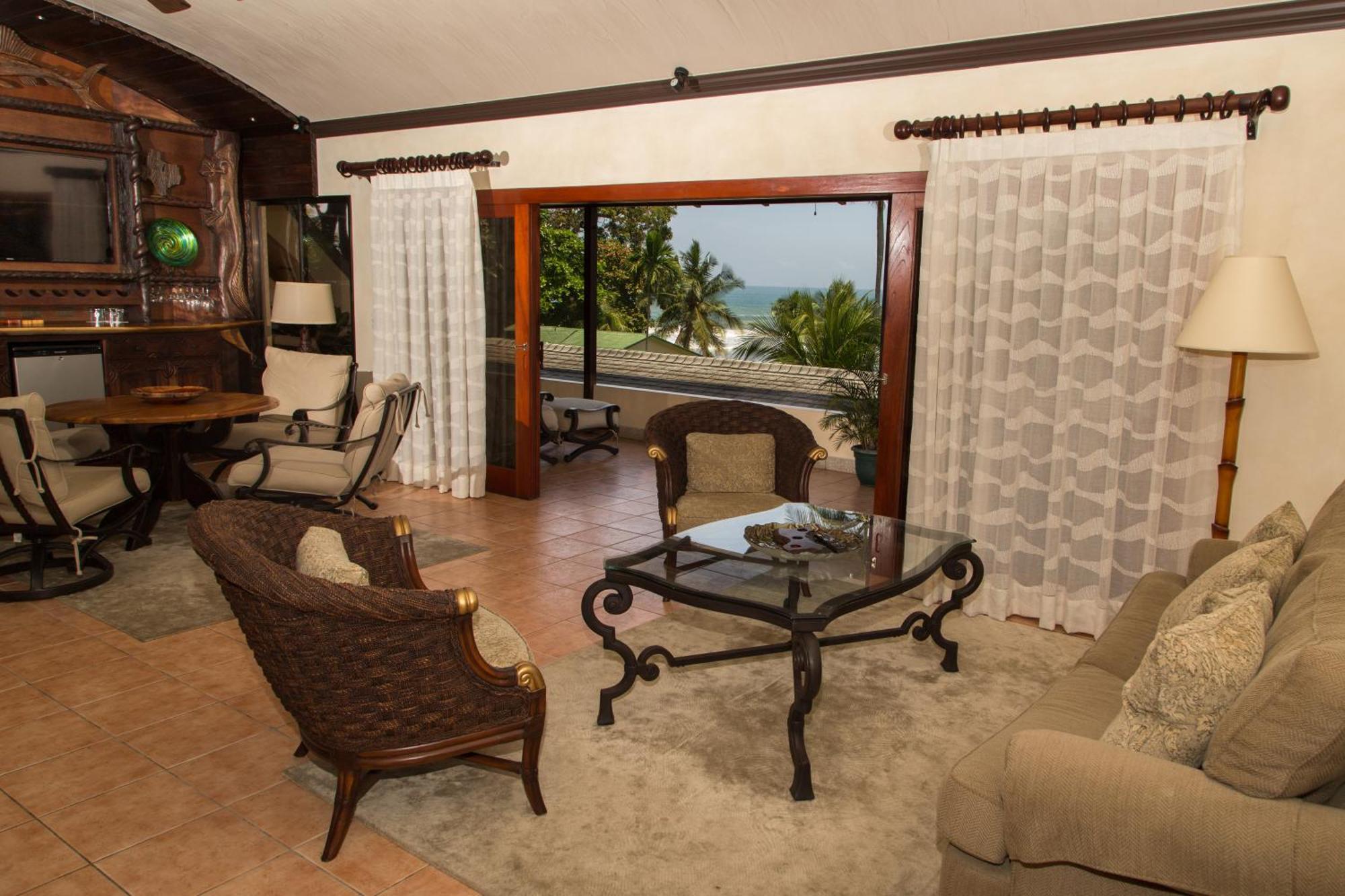 Hotel Club del Mar Oceanfront Jacó Esterno foto
