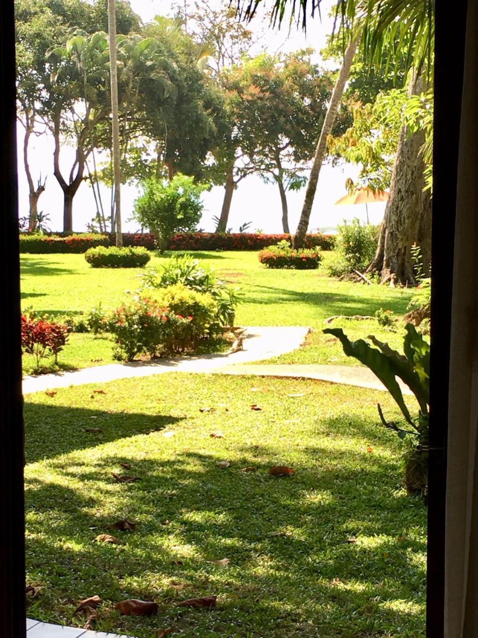 Hotel Club del Mar Oceanfront Jacó Esterno foto