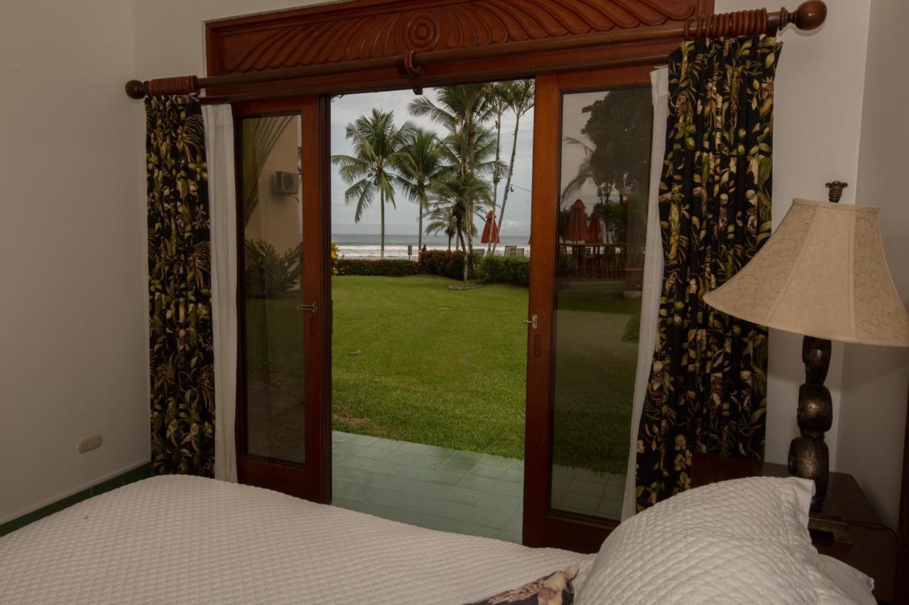 Hotel Club del Mar Oceanfront Jacó Esterno foto